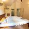 Отель Maison Encore Holiday Homes