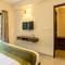 Отель Treebo Zeebo Suites