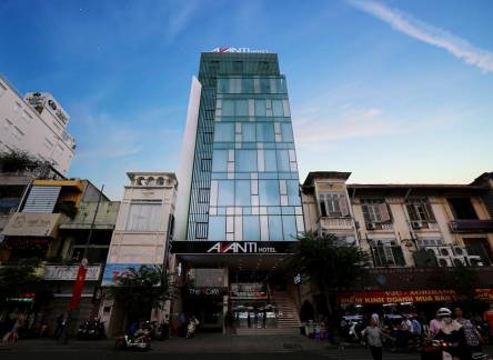Отель Avanti Hotel