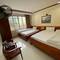 Отель Lien Son Hostel