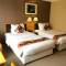 Отель Mon Regency Hotel
