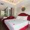 Отель Luxury Old Quarter Hotel