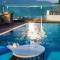 Отель Adaline Hotel & Suites