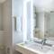 Отель Le Royal Meridien Beach Resort & Spa