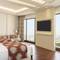 Отель Le Royal Meridien Beach Resort & Spa