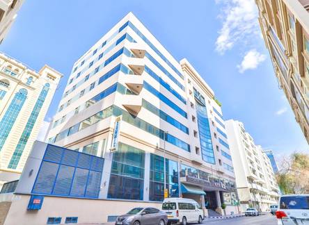 Отель Landmark Summit Hotel