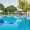 Отель Holiday International