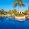 Отель Habtoor Grand Resort & Spa