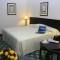 Отель Indian Ocean Beach Club