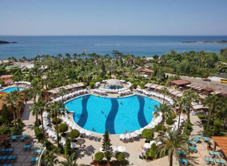 Отель Saphir Resort & Spa
