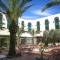 Отель Palm Beach Skanes