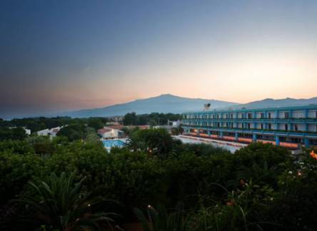 Отель UNAHOTELS Naxos Beach Sicilia