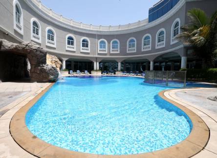 Отель Sharjah Premiere Hotel & Resort