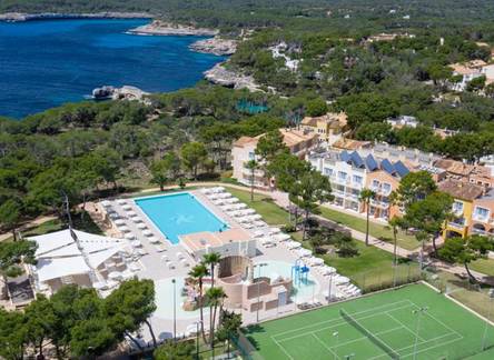 Отель Iberostar Club Cala Barca