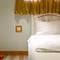 Отель Zest Cabana
