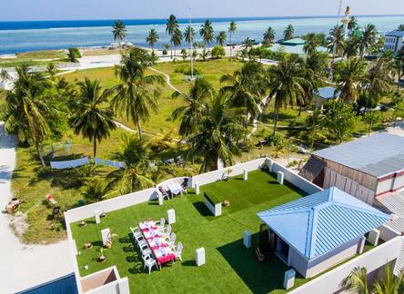 Отель White Sand Lodge