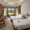 Отель Thai House Beach