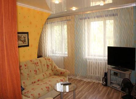 Отель Apartmment on Kommunisticheskaya 23