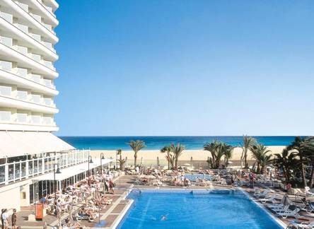 Отель Riu Oliva Beach
