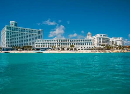 Отель Riu Cancun