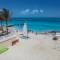 Отель Riu Cancun