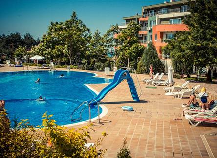 Отель Green Fort Aparthotel Apart