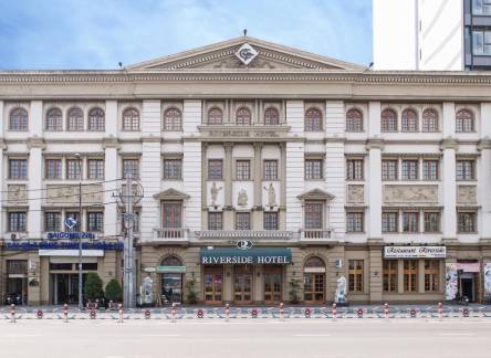 Отель Riverside