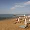 Отель Alexander Beach