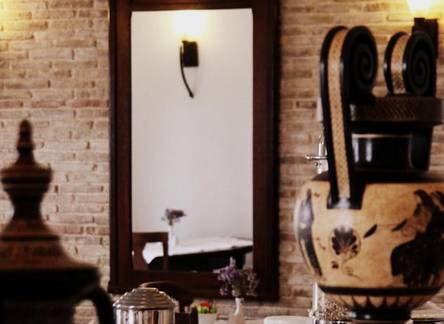 Отель Pelican Bay Art Hotel
