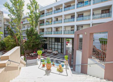 Отель Santa Marina Unique Hotel