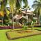 Отель Club Mahindra Varca Beach Resort