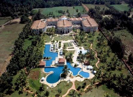 Отель Kenilworth Beach Resort & Spa