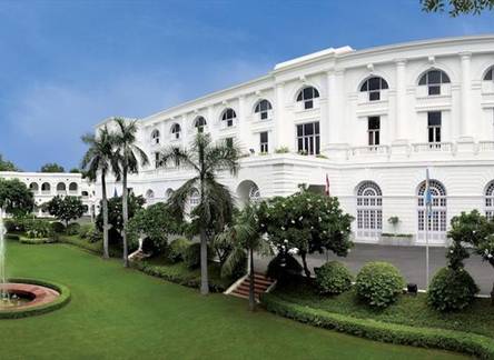 Отель The Oberoi Maidens