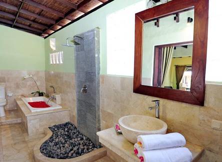 Отель Three Brothers Bungalows