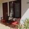 Отель Yulia Beach Inn Kuta