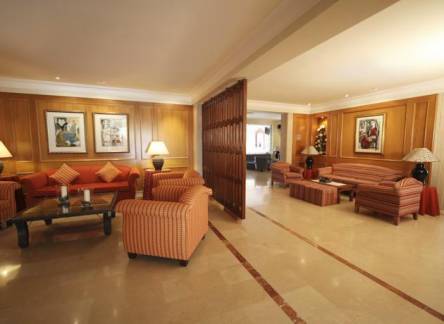 Отель Hotel y Apartamentos Casablanca