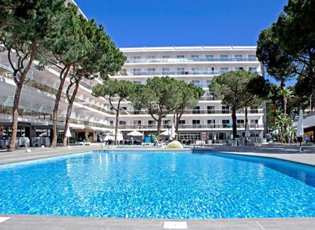 Отель Oasis Park Salou