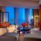 Отель Sheraton Grand Shanghai Pudong Hotel & Residences