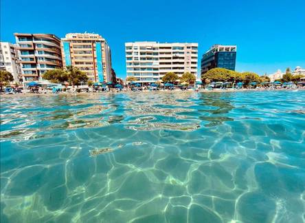 Отель Eden Beach Apt