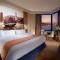 Отель Harbour Grand