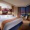 Отель Harbour Grand