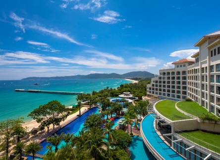 Отель Ocean View Resort Yalong Bay