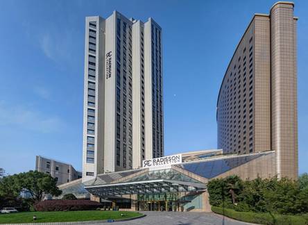 Отель Radisson Collection Hotel, Yangtze Shanghai