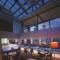 Отель Traders Hotel by Shangri-La