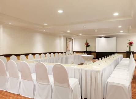 Отель Wyndham Alltra Cancun