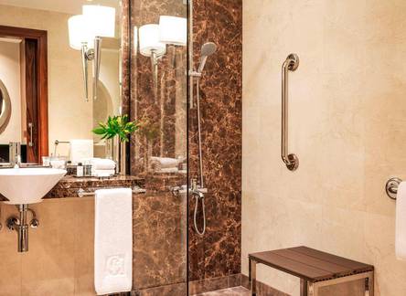 Отель Grosvenor House, a Luxury Collection Hotel, Dubai