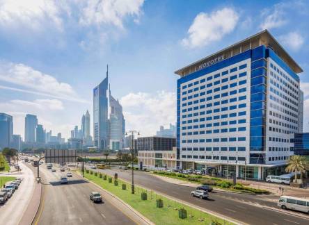 Отель Novotel World Trade Centre Dubai