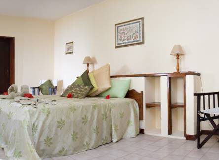 Отель Mango Lodge Apt