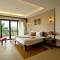 Отель Ravindra Beach Resort & Spa