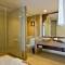 Отель Ravindra Beach Resort & Spa
